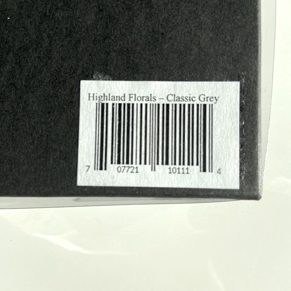 HIGHLAND FLORALS SILK SCARF, Classic Grey - Picture 4 of 7